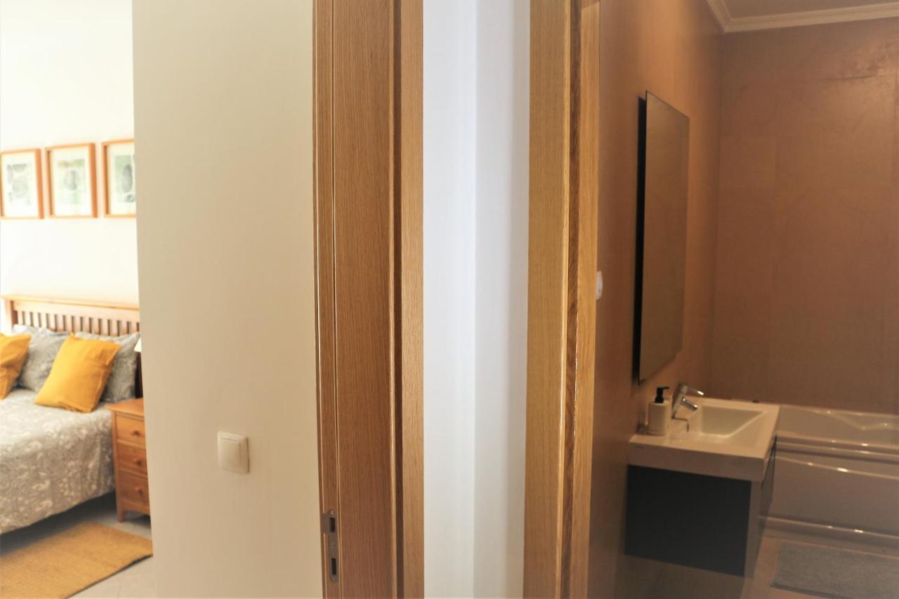 Lovely Apartment In Carvoeiro By The Beach Eksteriør billede