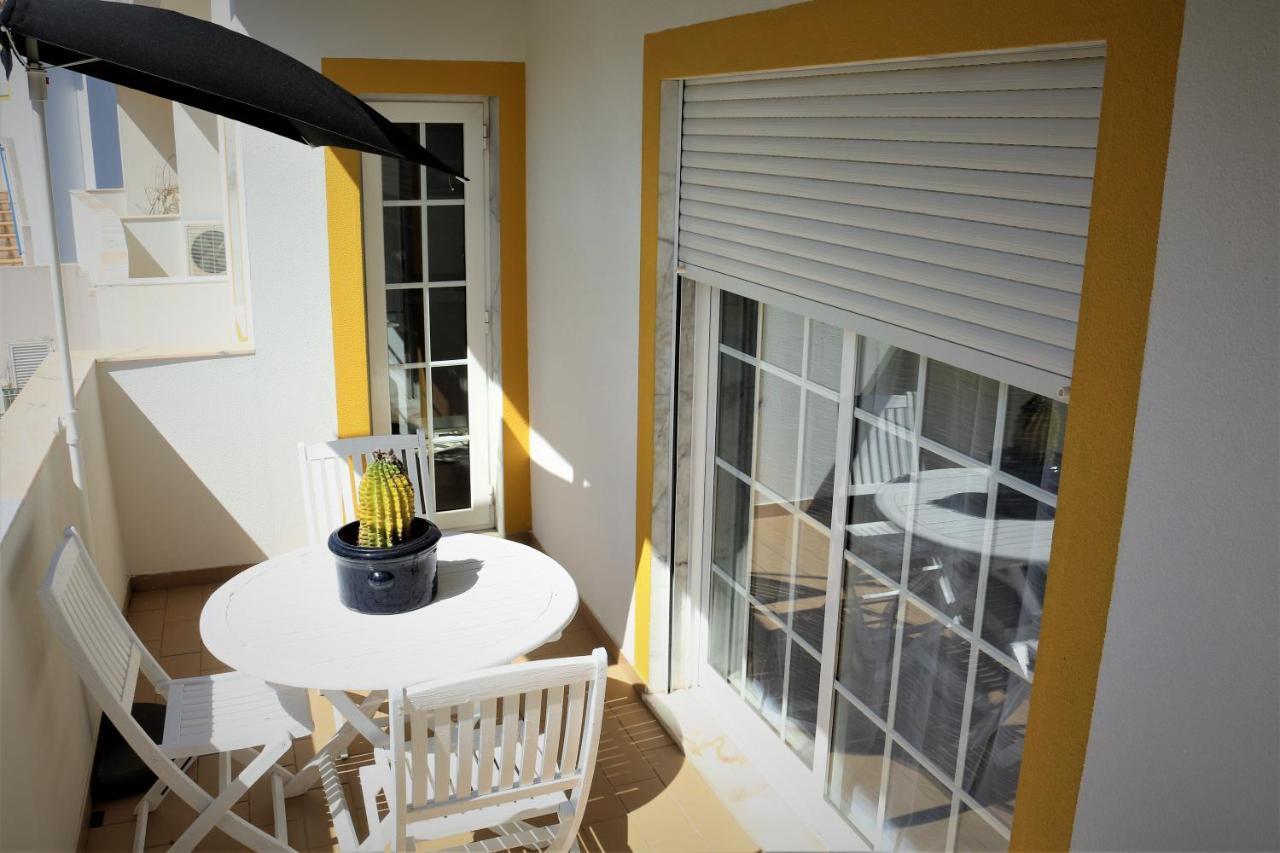 Lovely Apartment In Carvoeiro By The Beach Eksteriør billede