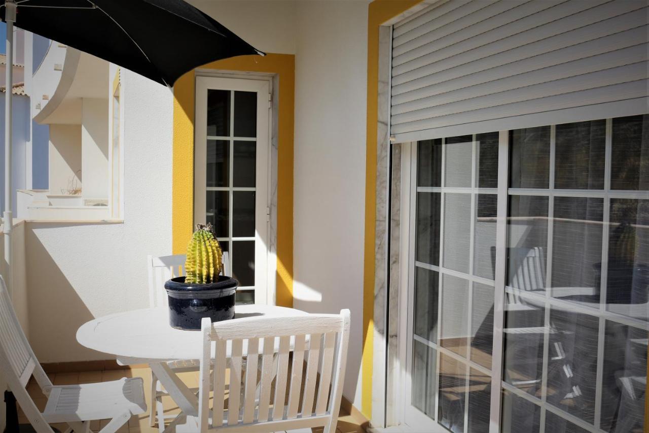 Lovely Apartment In Carvoeiro By The Beach Eksteriør billede